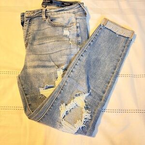 Judy Blue Light Blue Distressed Skinny Jeans